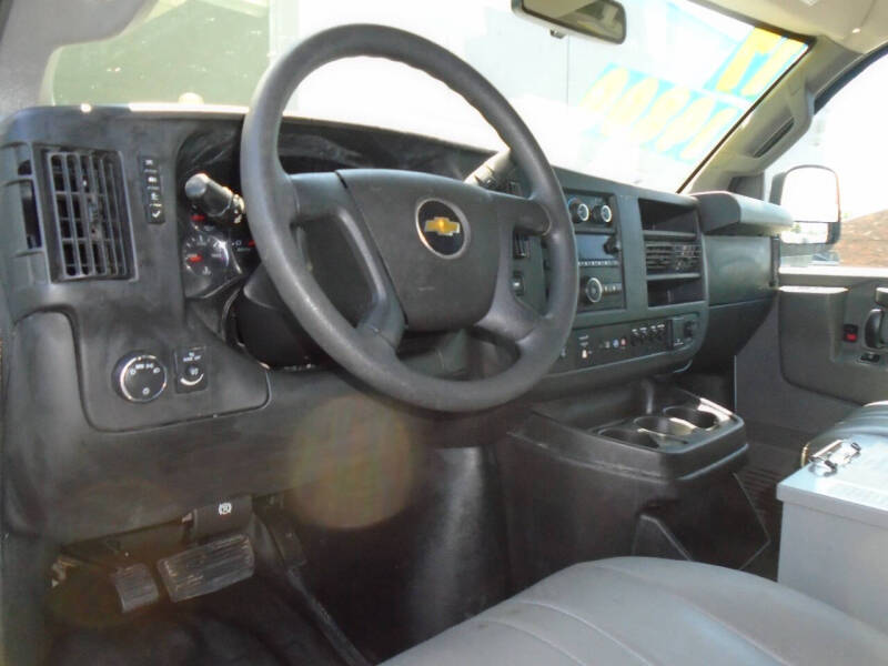 2017 Chevrolet Express 2500
