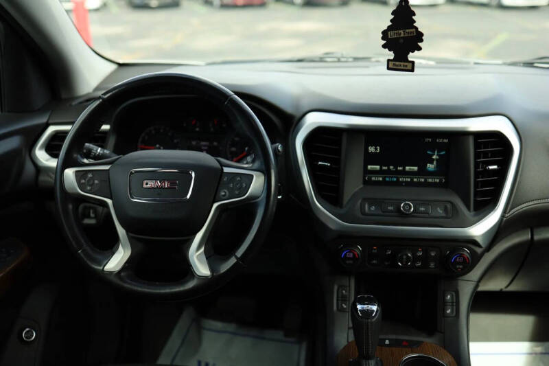 2018 GMC Acadia SLE-2
