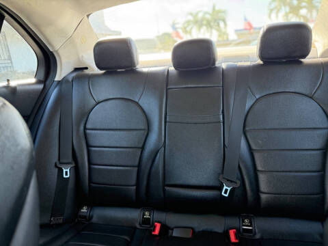 2015 Mercedes-Benz C-Class C 300