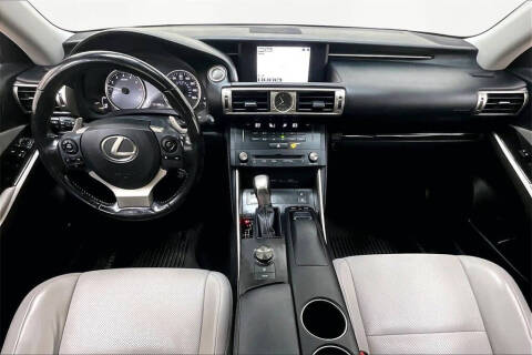2016 Lexus IS 300