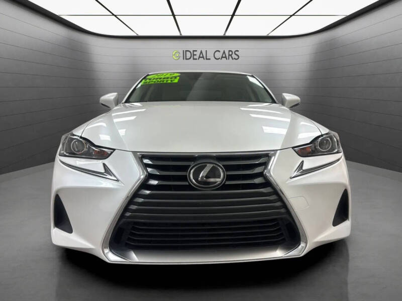 2019 Lexus IS 300