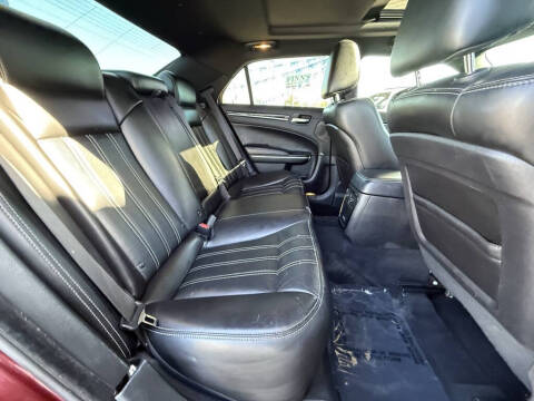 2023 Chrysler 300 S V6