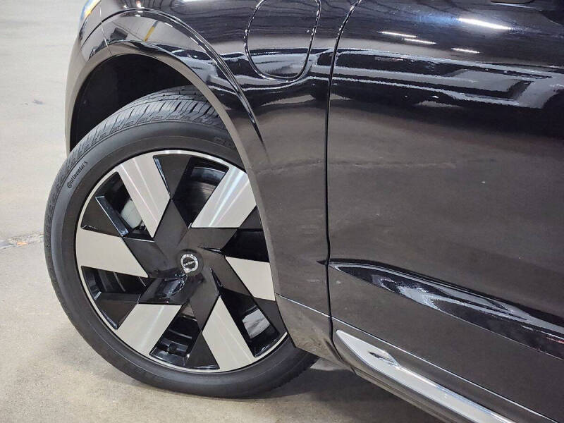 2023 Volvo XC60 Recharge T8 Plus Bright Theme