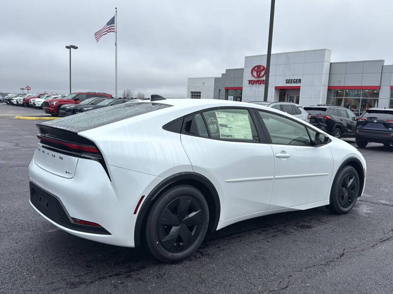 2026 Toyota Prius LE