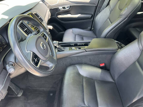 2020 Volvo XC90 T5 Momentum