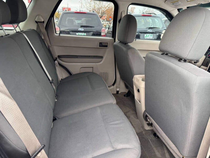 2011 Ford Escape XLS