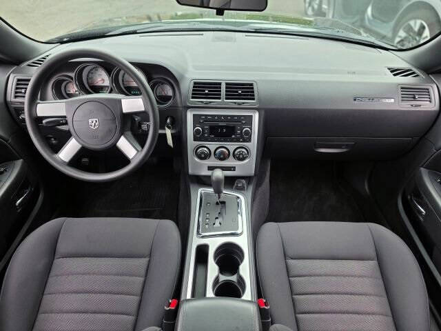 2010 Dodge Challenger SE