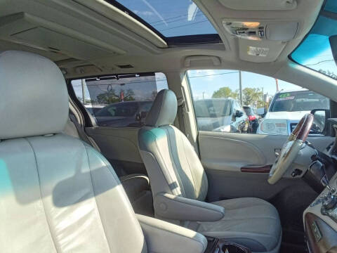 2011 Toyota Sienna Limited 7-Passenger