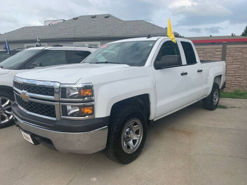 2014 Chevrolet Silverado 1500 for sale at Triangle Auto Sales in Omaha NE