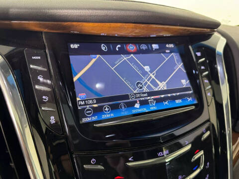 2018 Cadillac Escalade Luxury