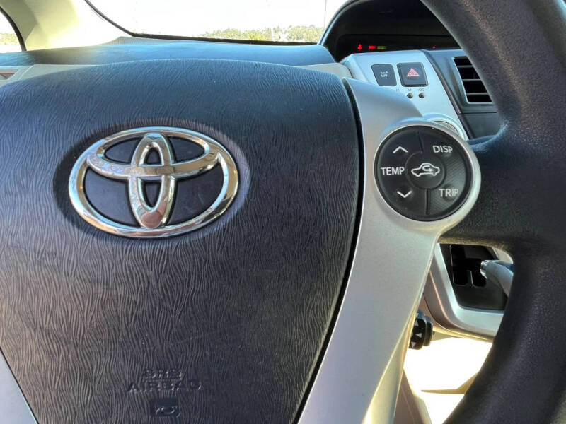 2013 Toyota Prius v Three