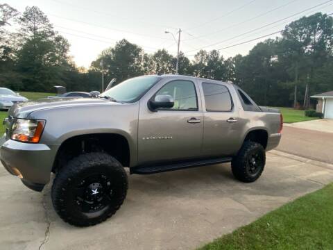 2007 Chevrolet Avalanche for sale at Car City in Jackson MS
