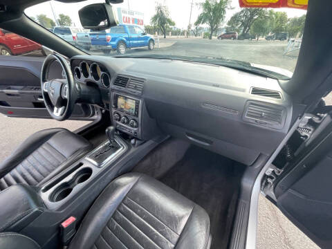 2012 Dodge Challenger R/T Plus