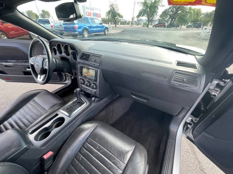 2012 Dodge Challenger R/T Plus