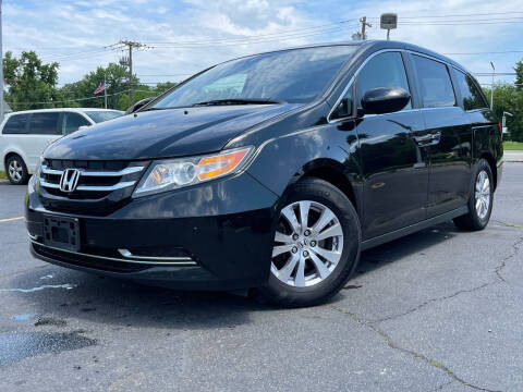 2015 Honda Odyssey for sale at MAGIC AUTO SALES in Little Ferry NJ