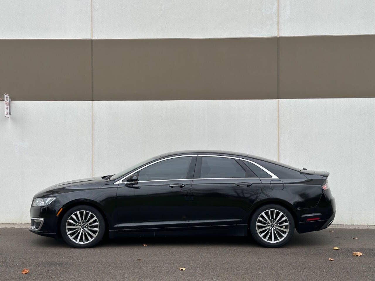 2020 Lincoln MKZ for sale at Phoenix Motor Co in Romulus, MI