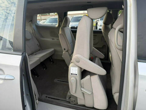 2019 Kia Sedona L