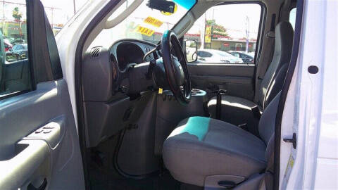 2008 Ford E-Series E-350 SD XLT