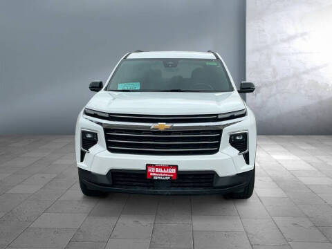 2024 Chevrolet Traverse LT