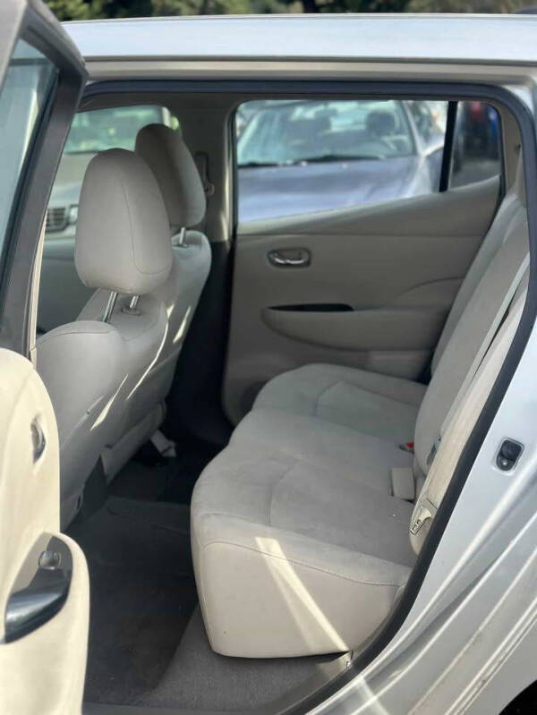 2012 Nissan LEAF SV