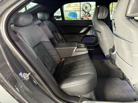 2023 BMW 7 Series 760i xDrive