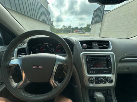 2015 GMC Acadia SLE-2