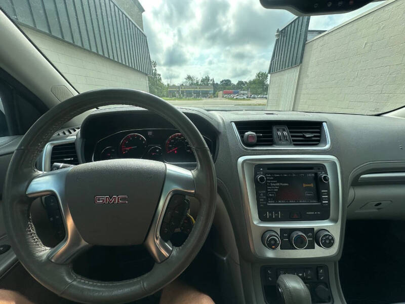 2015 GMC Acadia SLE-2