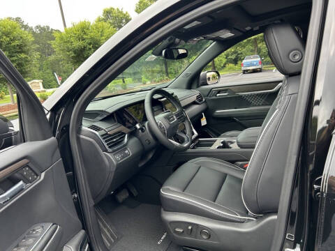 2025 GMC Acadia Denali