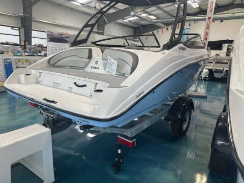 2025 Yamaha AR190