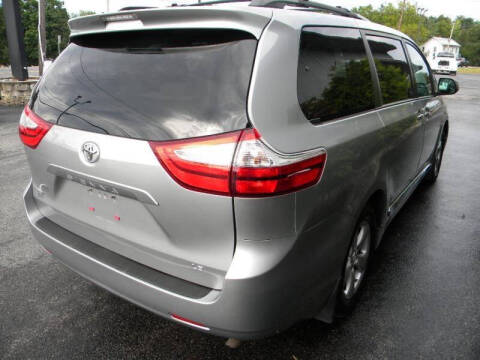 2016 Toyota Sienna