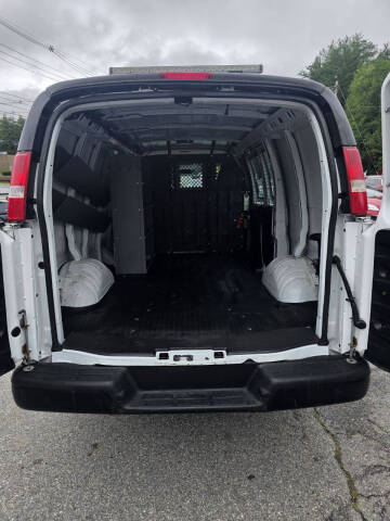 2017 GMC Savana 2500