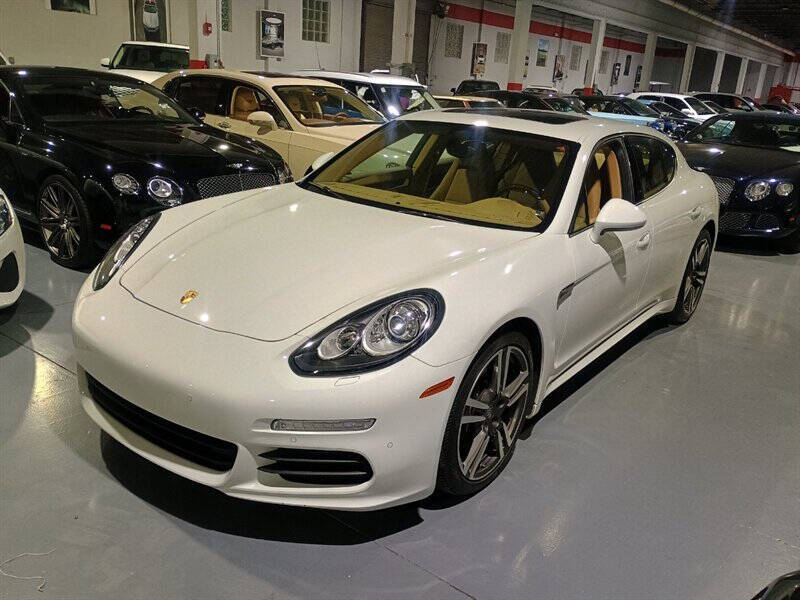 2014 Porsche Panamera Base