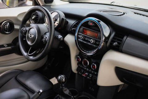 2016 MINI Hardtop 2 Door Cooper