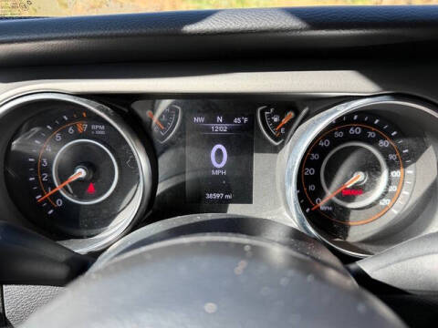 2022 Jeep Gladiator Sport