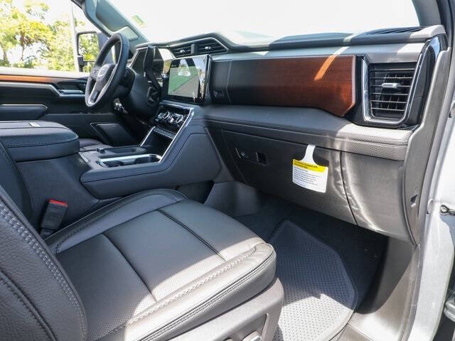 2025 GMC Sierra 2500HD