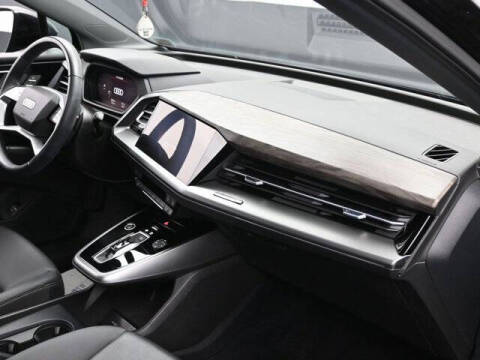 2024 Audi Q4 e-tron quattro Premium 50