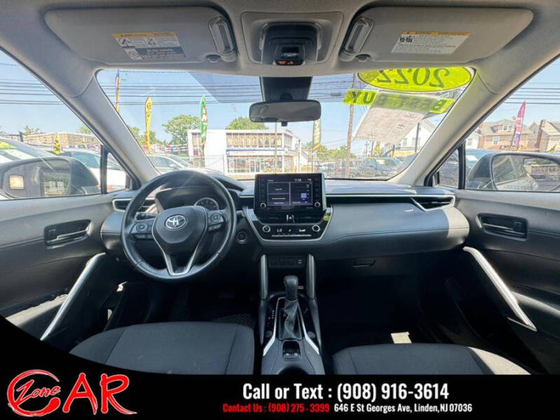 2022 Toyota Corolla Cross LE