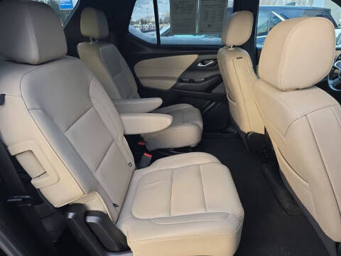 2022 Chevrolet Traverse LT Leather