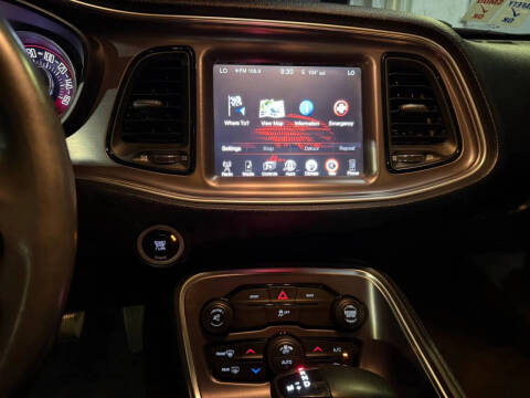 2015 Dodge Challenger SXT