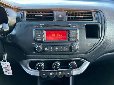 2015 Kia Rio 5-Door LX