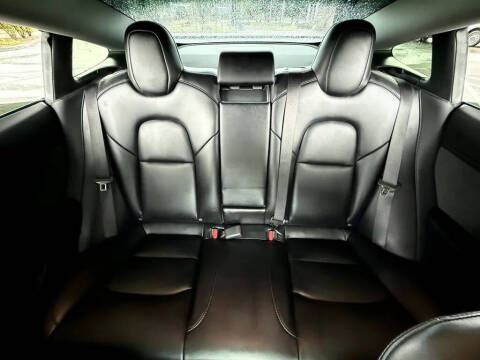 2019 Tesla Model 3 Standard Range Plus