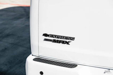 2023 Chevrolet Express 2500