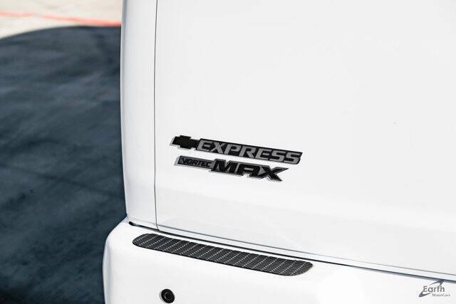 2023 Chevrolet Express 2500