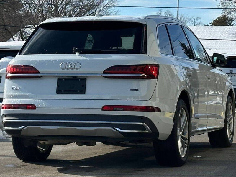 2022 Audi Q7 quattro Premium Plus 55 TFSI