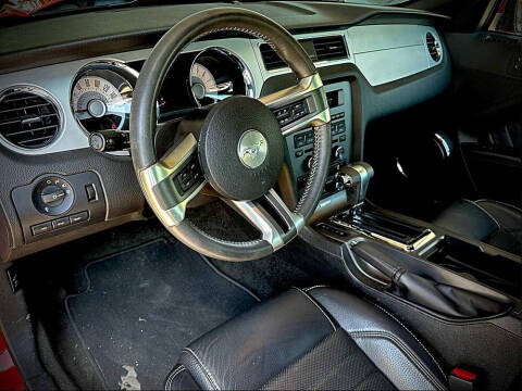 2012 Ford Mustang V6 Premium