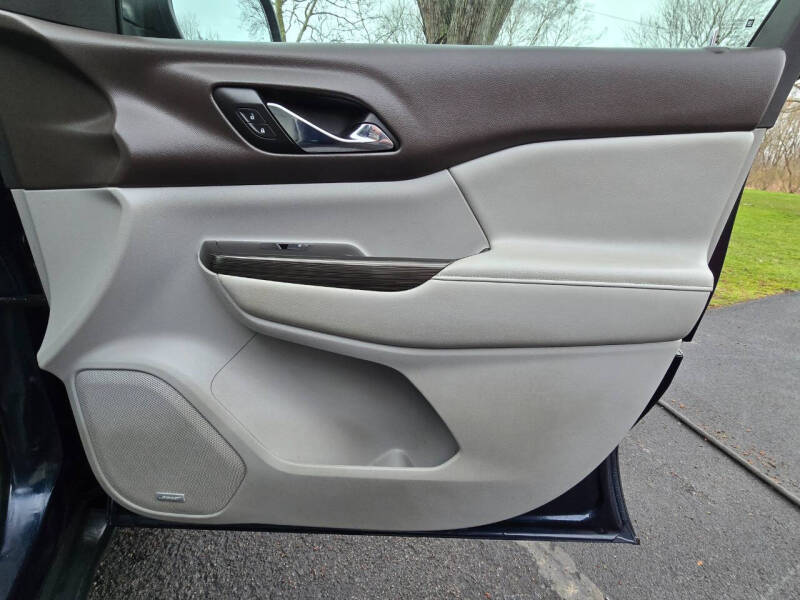 2017 GMC Acadia SLT-2