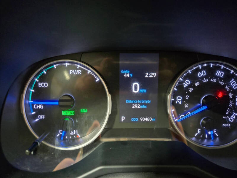 2021 Toyota RAV4 Hybrid XLE