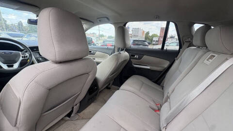 2011 Ford Edge SE