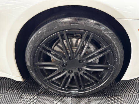 2015 Porsche Panamera 4