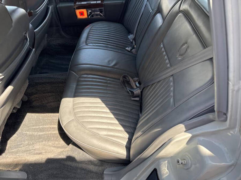 1989 Cadillac Brougham